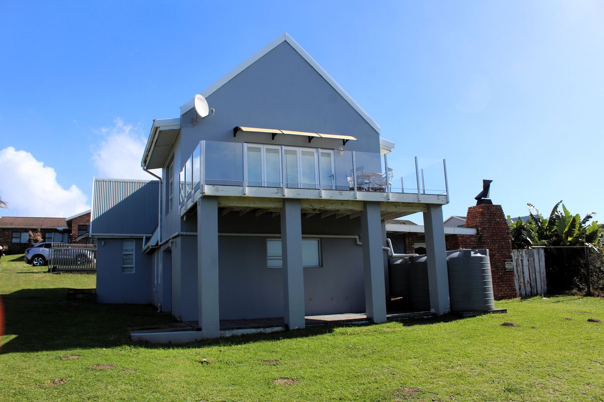 Three Bedroom Coastal Gem for Sale in Forest Downs, Port Alfred - Photo 2