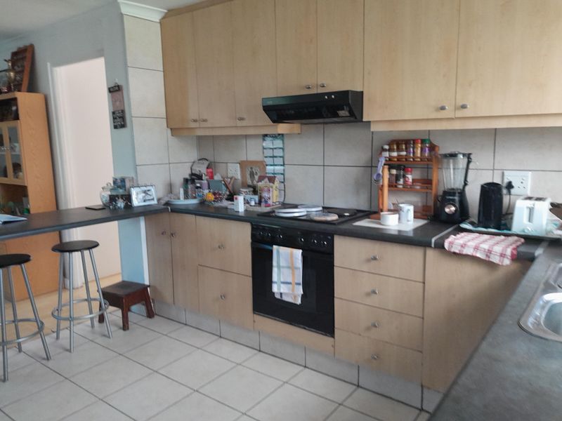 Thornton One bedroom Garden flat - Photo 6