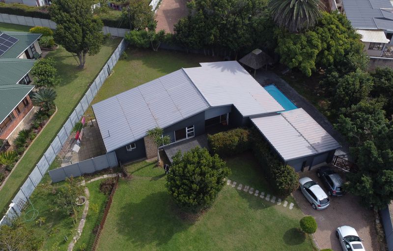 Three-bedroom ground floor home on a rare 1400m2 stand in sought-after central Mossel Bay, Linkside