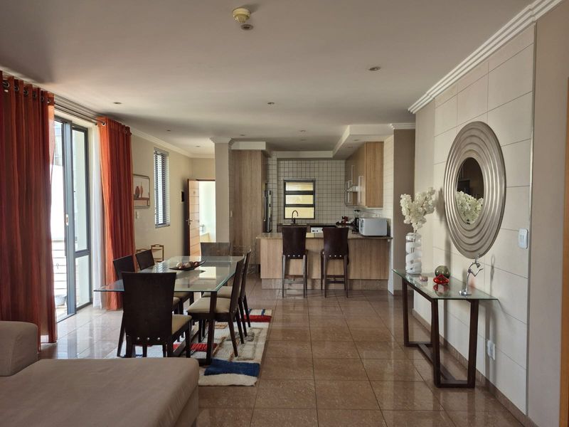 Lock Up And Go! Luxury Investment. - Photo 4