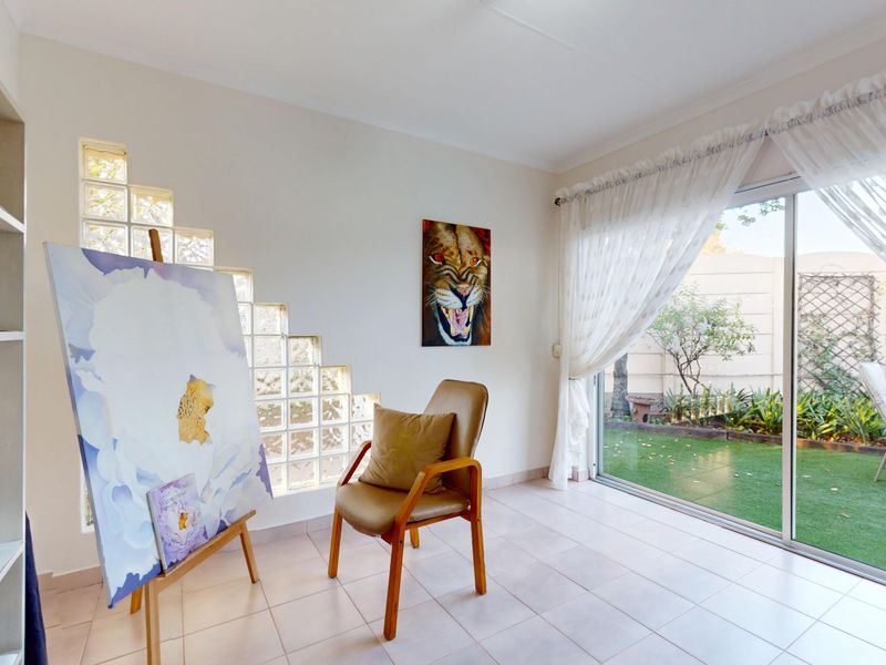 Family Living at Its Finest  – With Flatlet Starting to Bid from R1 550 000 - Photo 9