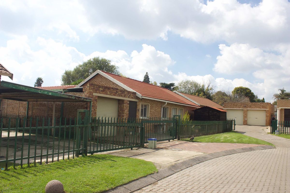 Beautiul 3 bedroom house in Rhodesfield - Photo 2