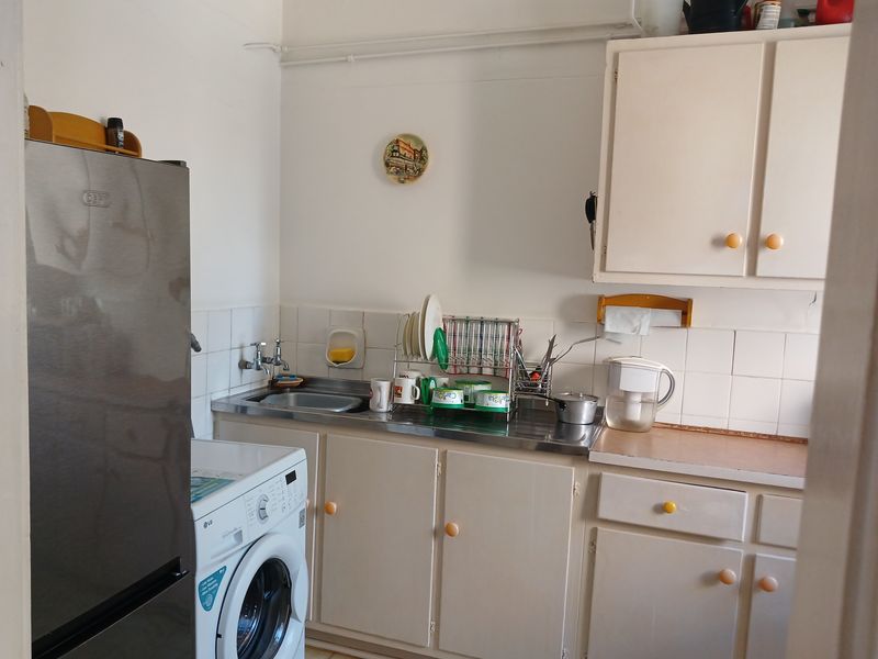 EXCLUSIVE MANDATE - 2 BEDROOM MOVE IN READY - EASY WALK TO ADDINGTON BEACH - Photo 10