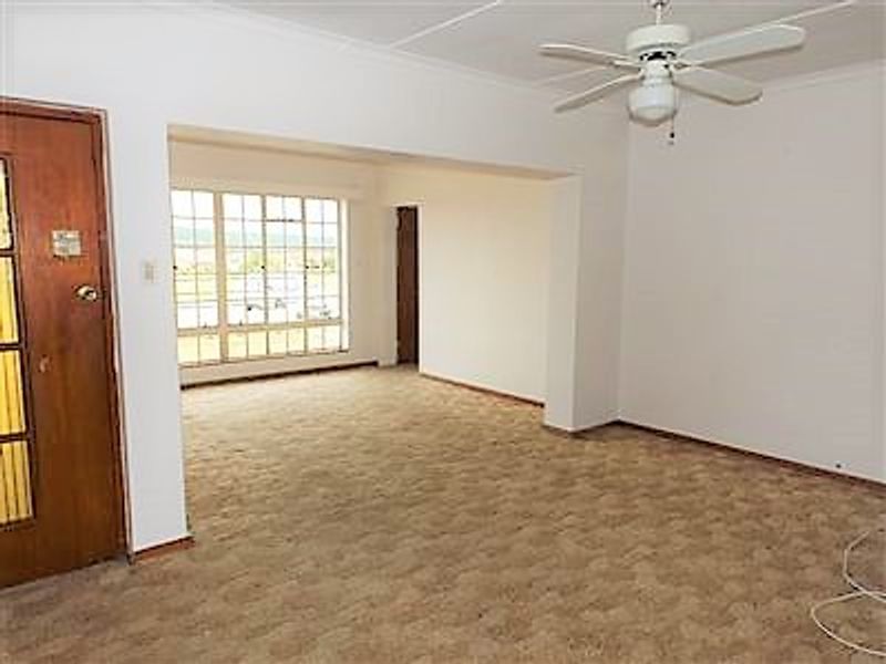 4 Bedroom house in Heuwelkruin - Photo 2