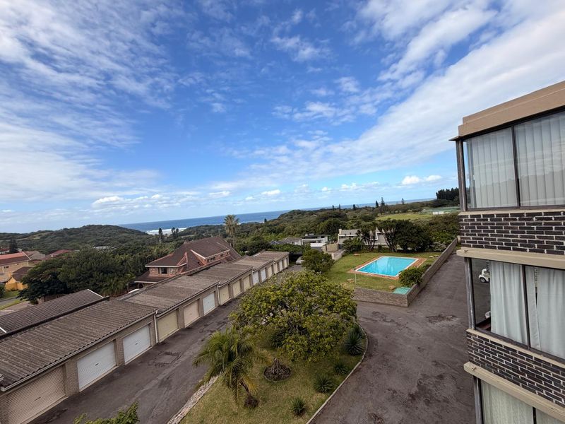 Magnificent views and modernised living - Photo 1
