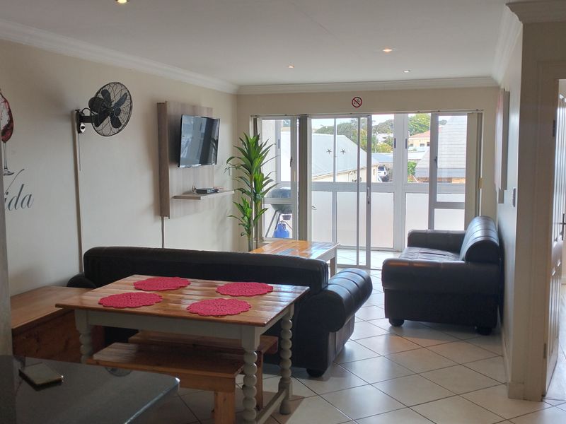 Perfect for coastal living and convenience! - Photo 1