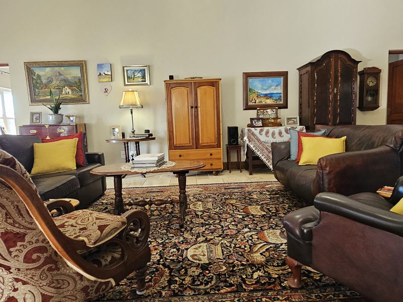 Modern Comfort Meets Effortless Living in a Prime Location - Photo 3