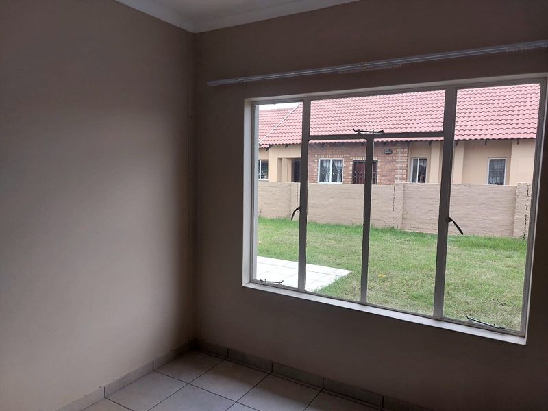 3 Bedroom House in Waterkloof Hills Estate for Sale. - Photo 8