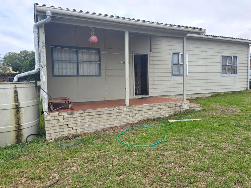 Renovation Opportunity on a Prime Stand in a Sought-After Area - Photo 2