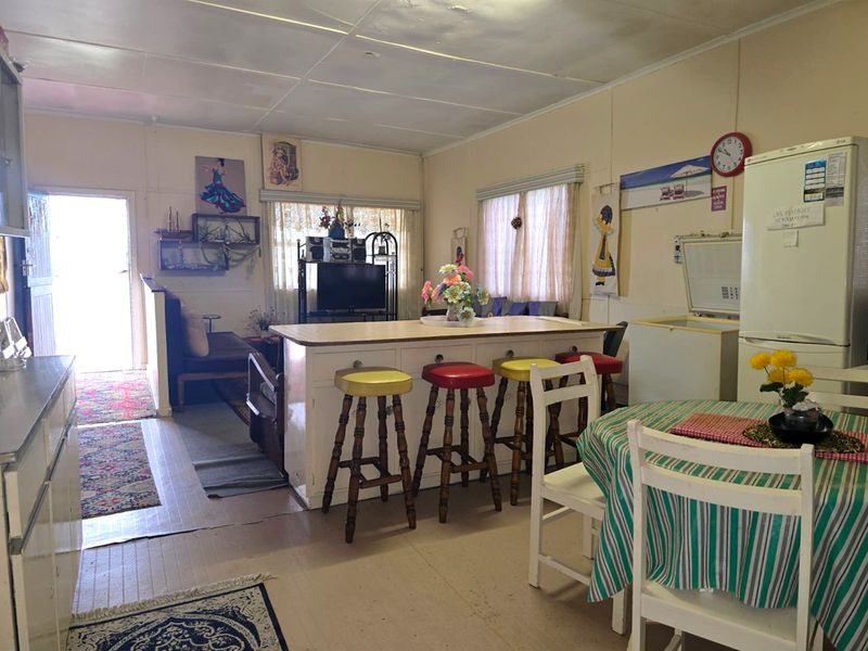 Renovation Opportunity on a Prime Stand in a Sought-After Area - Photo 8