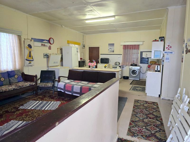 Renovation Opportunity on a Prime Stand in a Sought-After Area - Photo 7