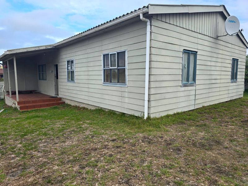 Renovation Opportunity on a Prime Stand in a Sought-After Area - Photo 3