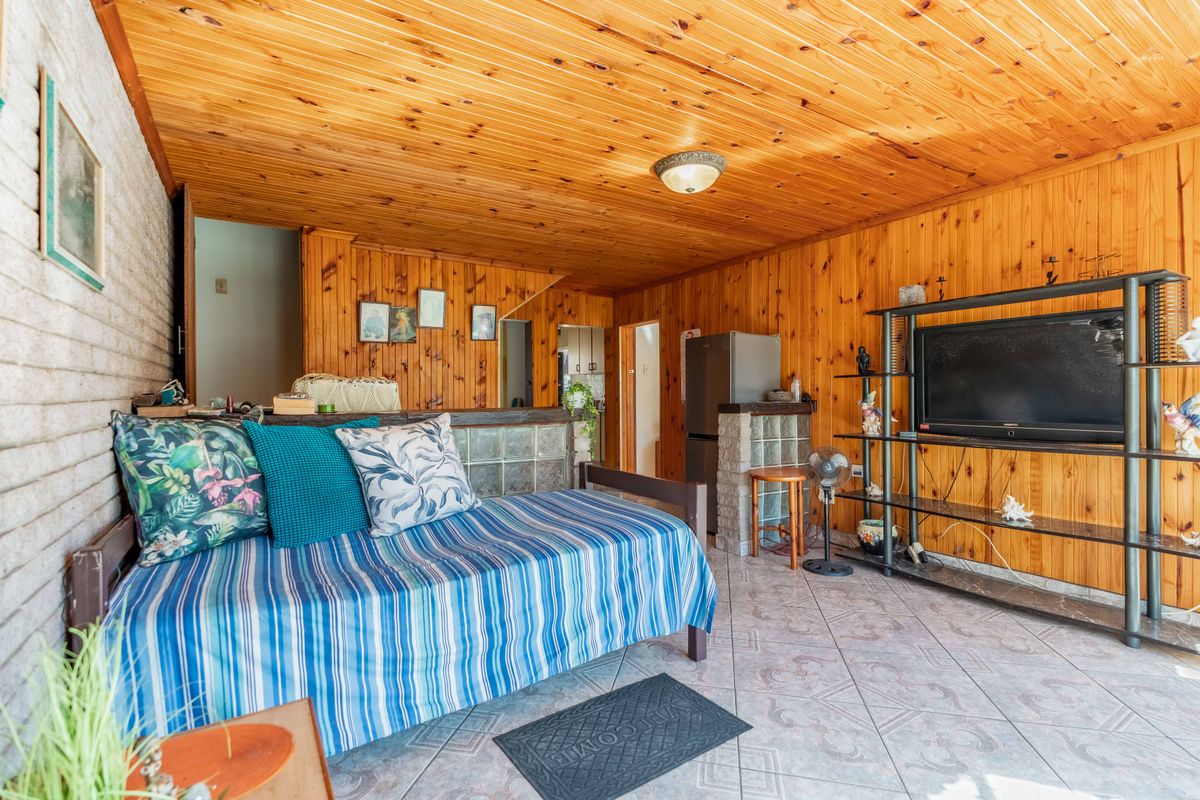 Versatile Living Opportunity: One Level for Personal Use, One for Income, OR a Complete Family Home! - Photo 4