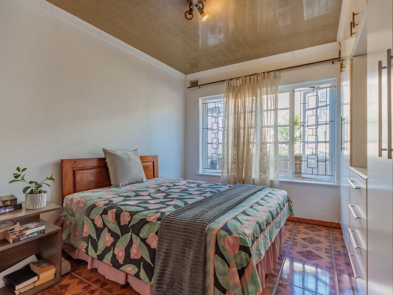 Versatile Living Opportunity: One Level for Personal Use, One for Income, OR a Complete Family Home! - Photo 7
