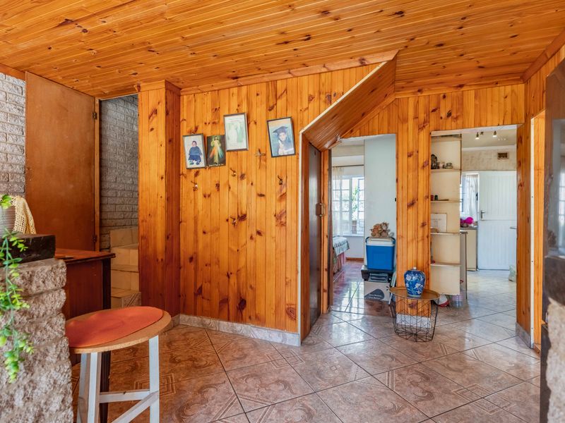 Versatile Living Opportunity: One Level for Personal Use, One for Income, OR a Complete Family Home! - Photo 6