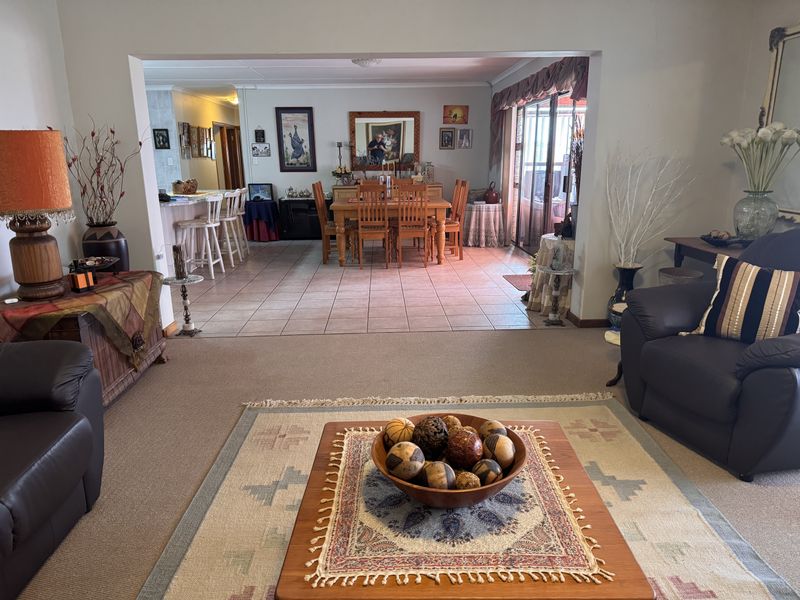 3 Bedroom townhouse for sale in Hartenbos Central ideal for beach lovers and families alike - Photo 3