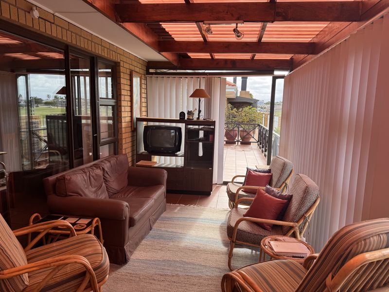 3 Bedroom townhouse for sale in Hartenbos Central ideal for beach lovers and families alike - Photo 9