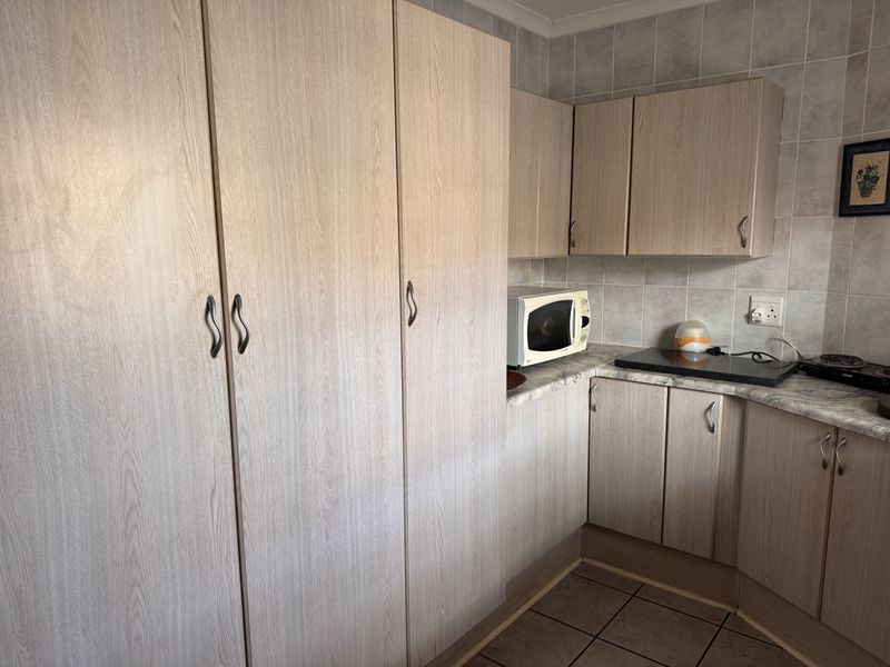 3 Bedroom townhouse for sale in Hartenbos Central ideal for beach lovers and families alike - Photo 7