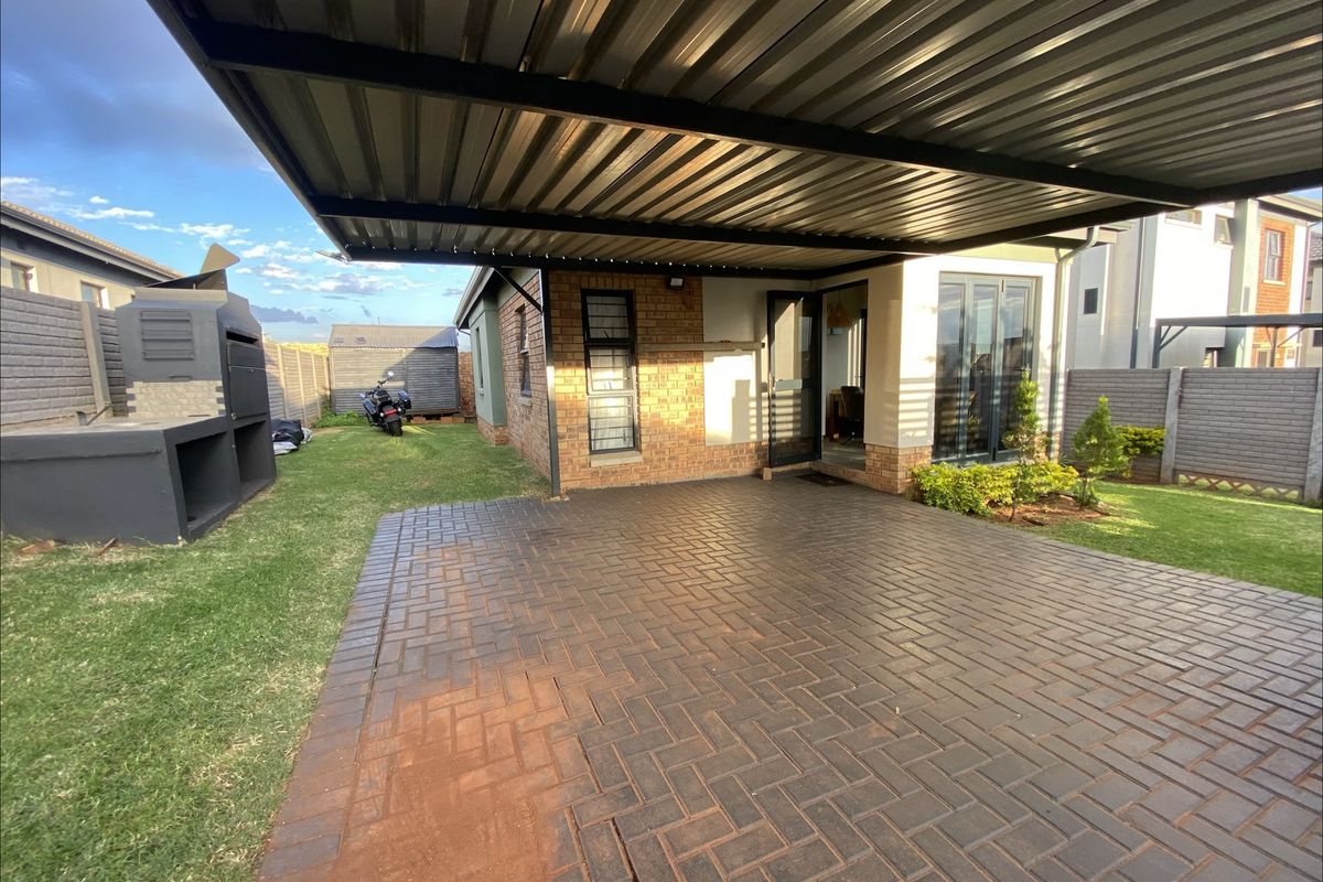Renovated 3 Bedroom 2 Bathroom House in Capital View Security Estate Lotus Gardens - Photo 2