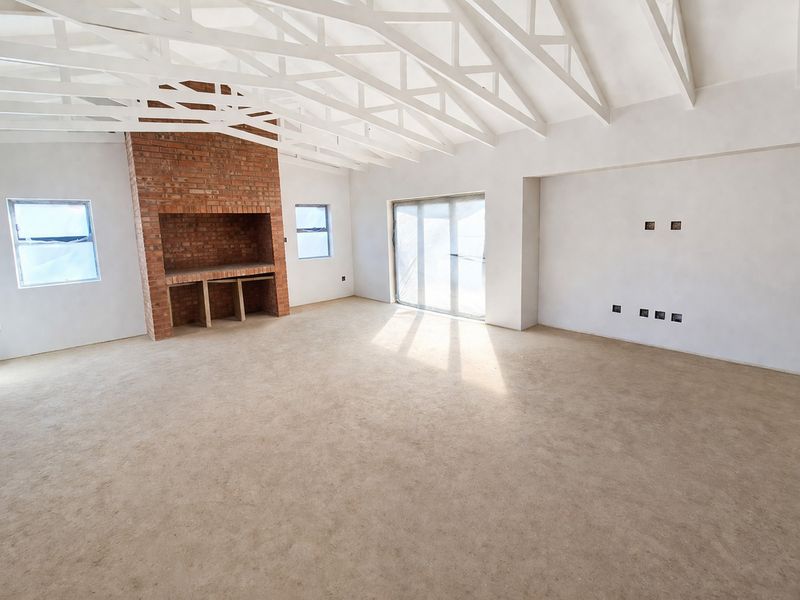 ULTRA-MODERN HOME IN CLOSE PROXIMITY TO ABSOLUTELY EVERYTHING - Photo 5