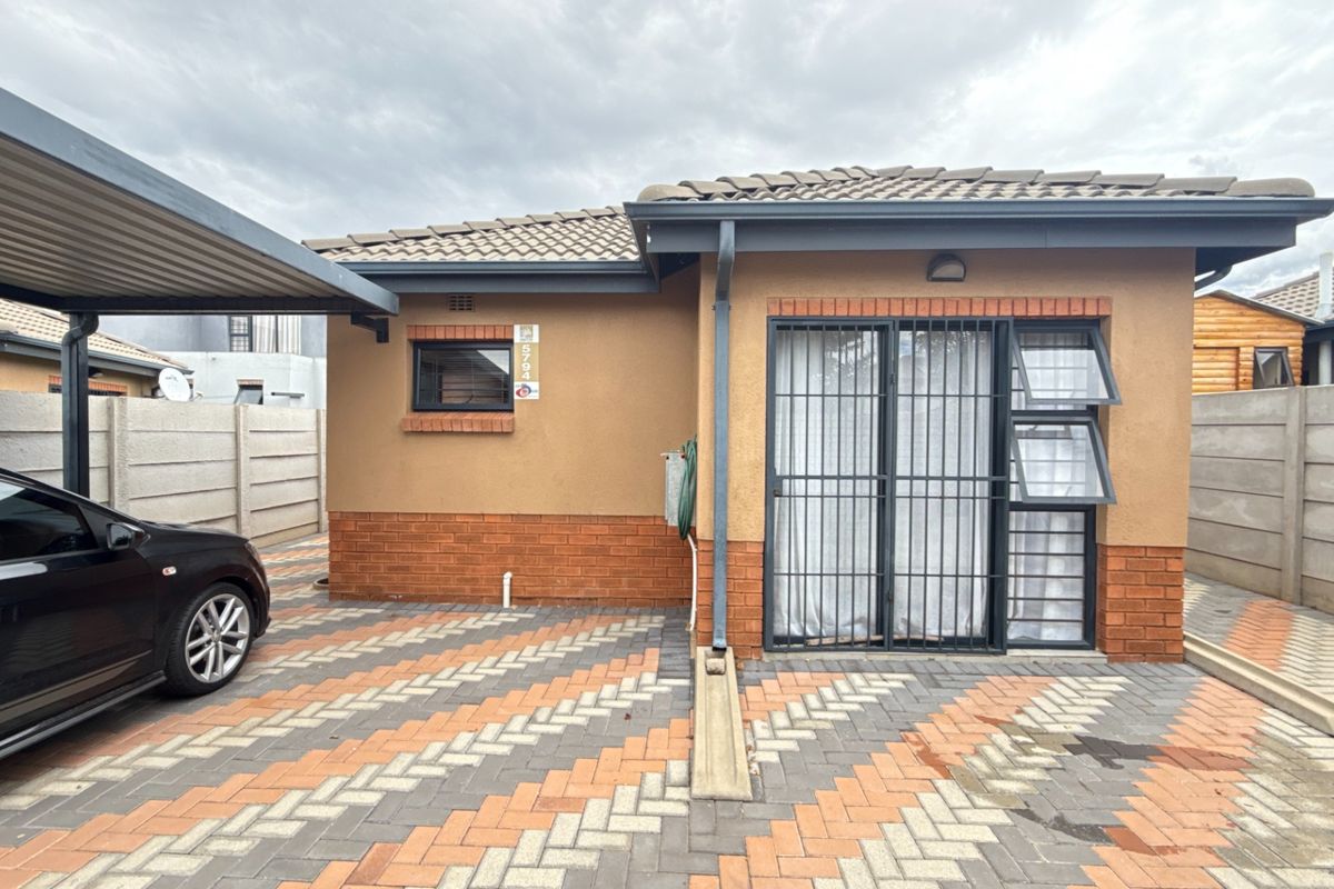 Modern Comfort in a Safe, Welcoming Community - Photo 5