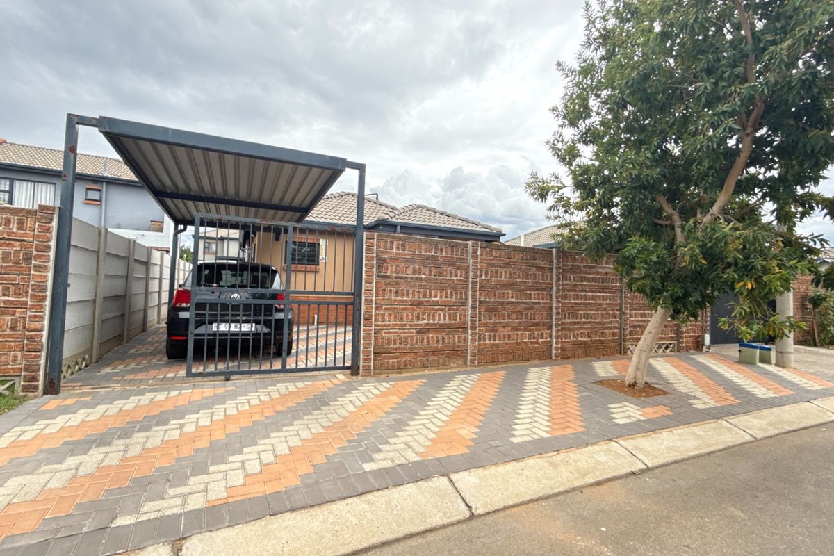 Modern Comfort in a Safe, Welcoming Community - Photo 3
