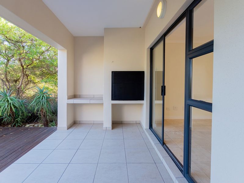 Charming Three-Bedroom Duplex in Langebaan Country Estate - Photo 8