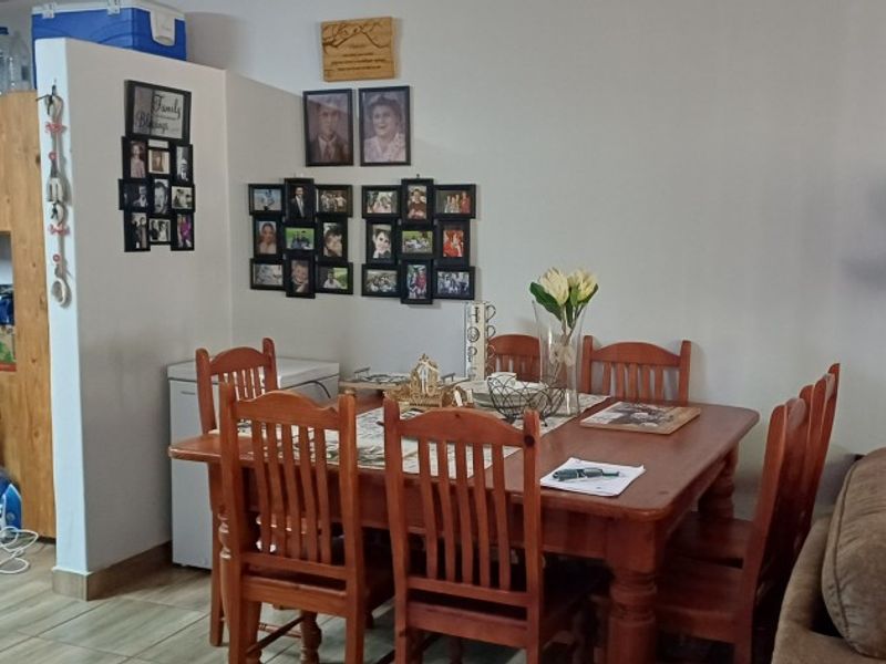 Charming 2-Bedroom Flat in the Heart of Bela-Bela - Photo 5