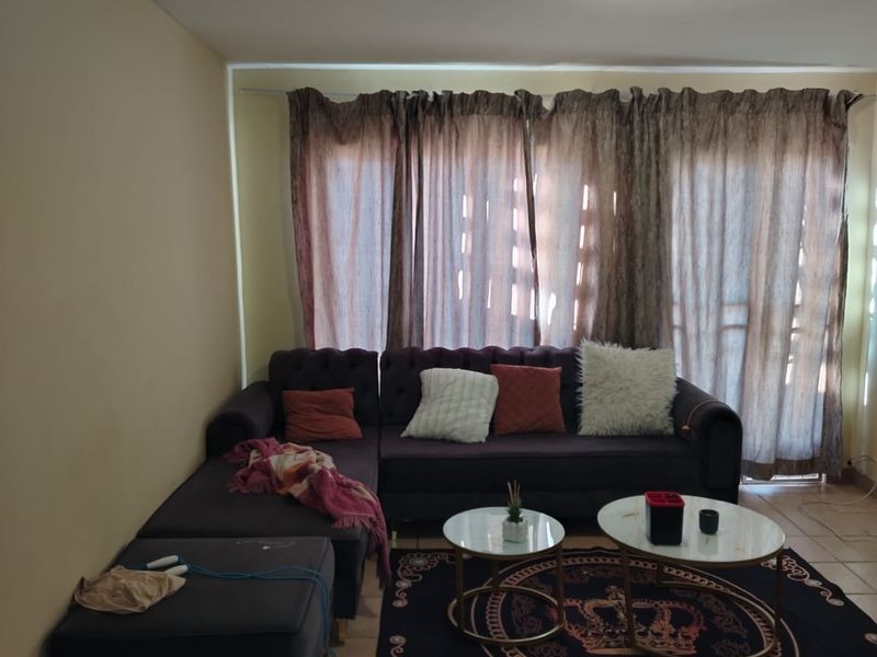 2 Bedroom apartment for sale in The Orchards - Photo 5