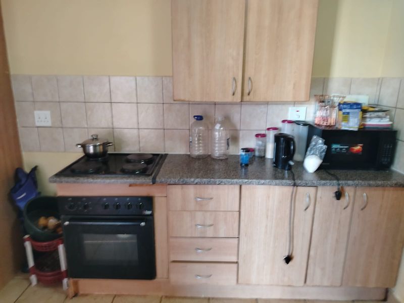 2 Bedroom apartment for sale in The Orchards - Photo 2