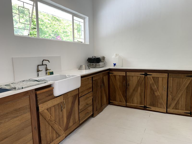 Spacious Home for Semi Long-Term Rental - Photo 2