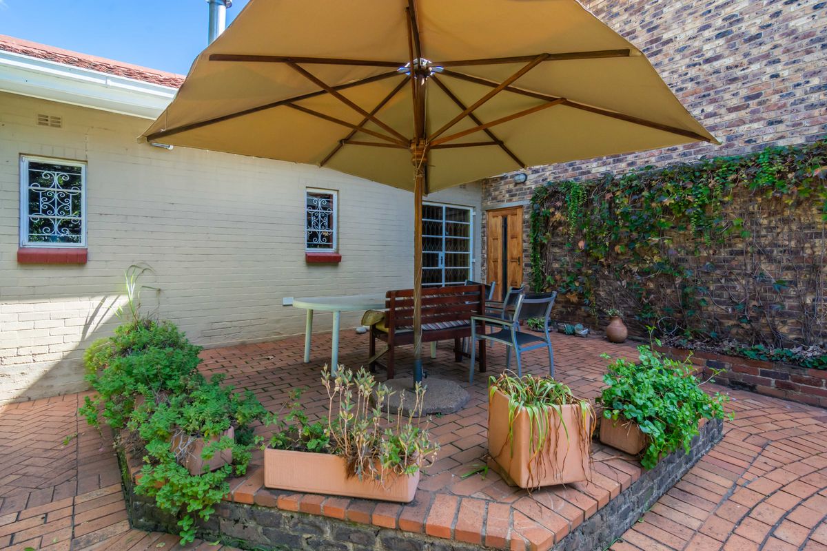 Bidding To Start From R2 450 000  Live NON Distressed Auction - Photo 2