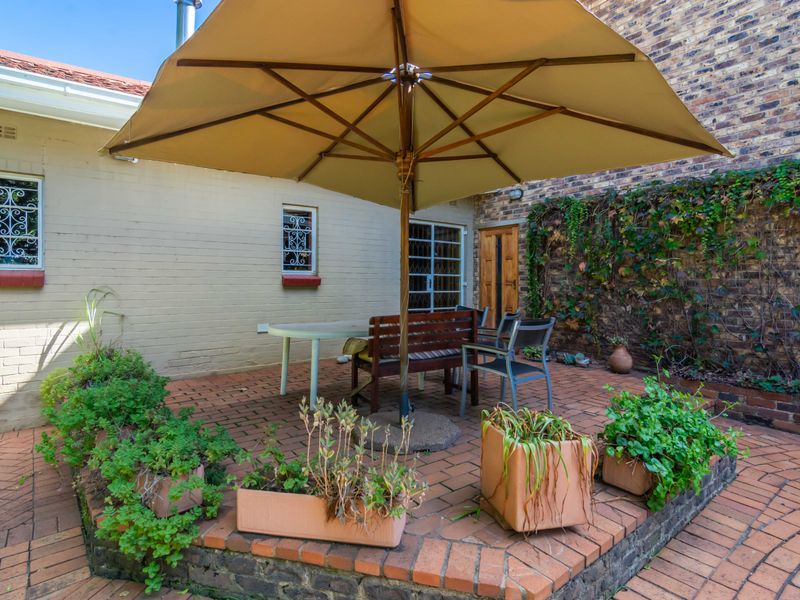 Bidding To Start From R2 450 000  Live NON Distressed Auction - Photo 2