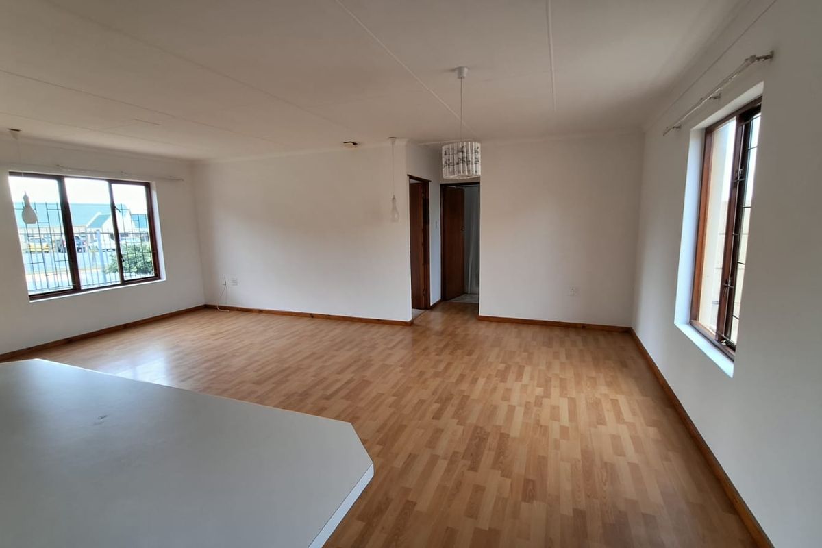 FOR SALE: Charming Home in the Ever Popular Palinggat Oord – Stilbaai West - Photo 4