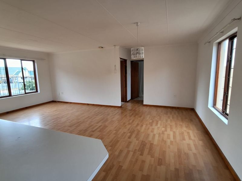 FOR SALE: Charming Home in the Ever Popular Palinggat Oord – Stilbaai West - Photo 4