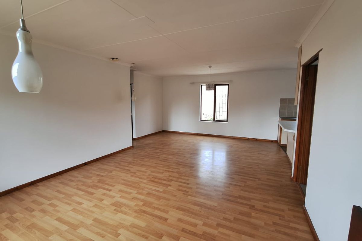 FOR SALE: Charming Home in the Ever Popular Palinggat Oord – Stilbaai West - Photo 3