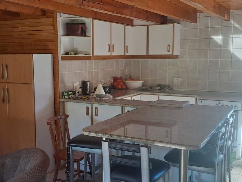 QUIANT DOUBLE STOREY HOME IN MEERENBOSCH ESTATE - Photo 5