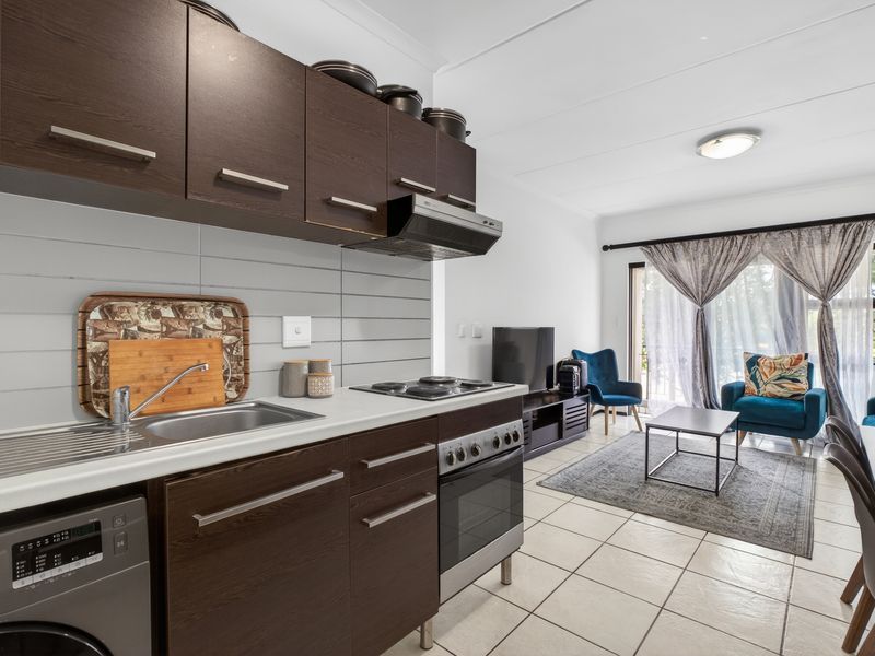 Modern 2 Bed, 1 Bath Unit for Sale in Noordhang - Photo 5