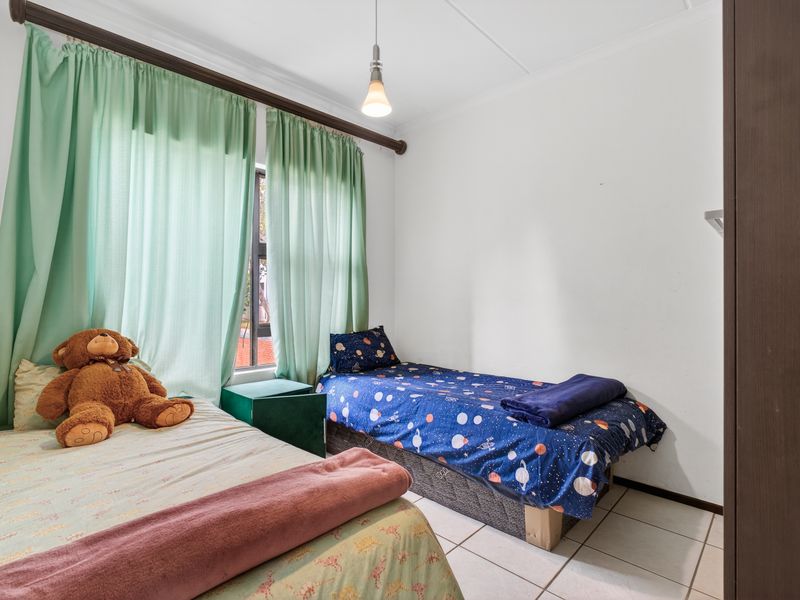 Modern 2 Bed, 1 Bath Unit for Sale in Noordhang - Photo 10