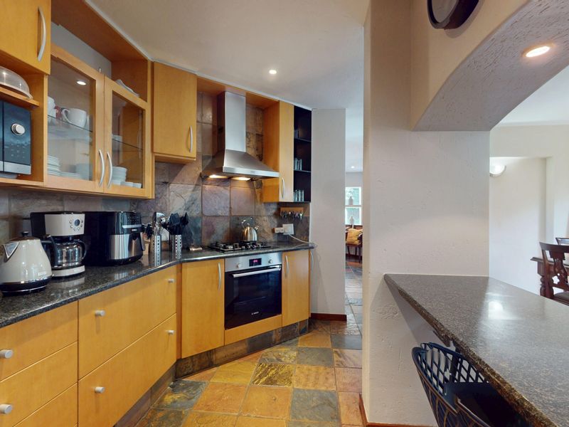 Elegant Family Living in the Heart of Serenity Estate, Parkrand - Photo 10