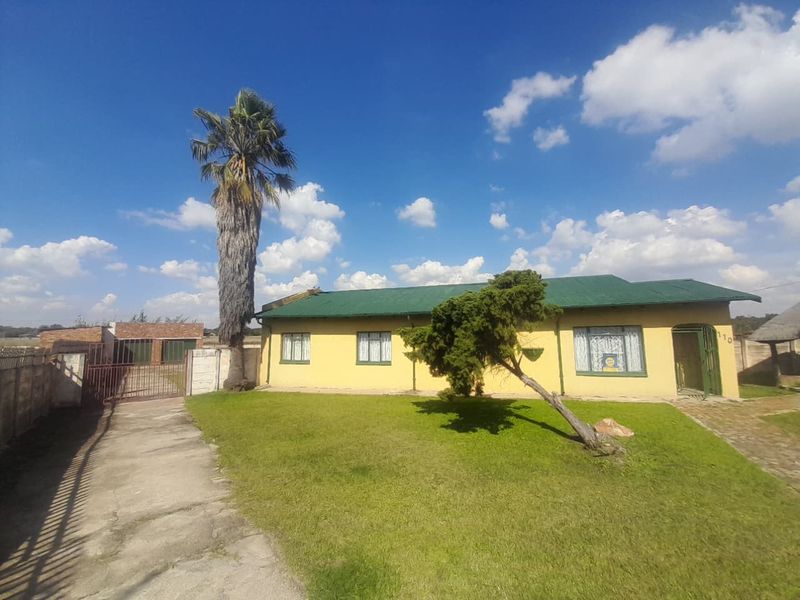Neat family home for sale - Photo 2