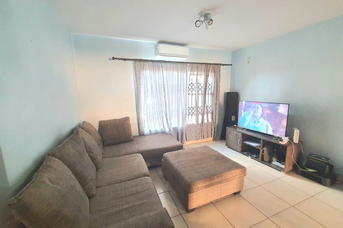 Modern Convenience in a Prime Location - Photo 5