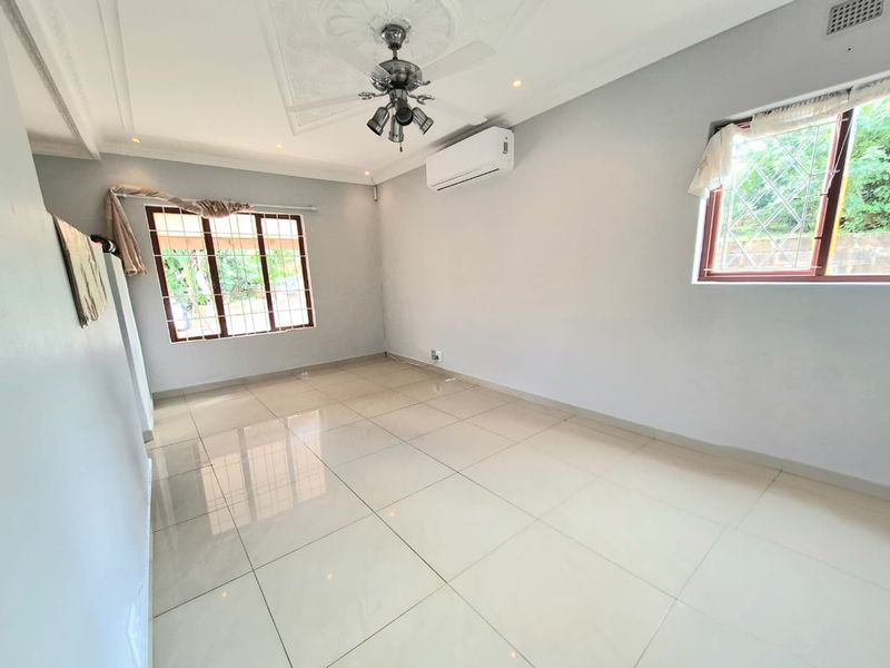 3 bedroom house - Photo 10