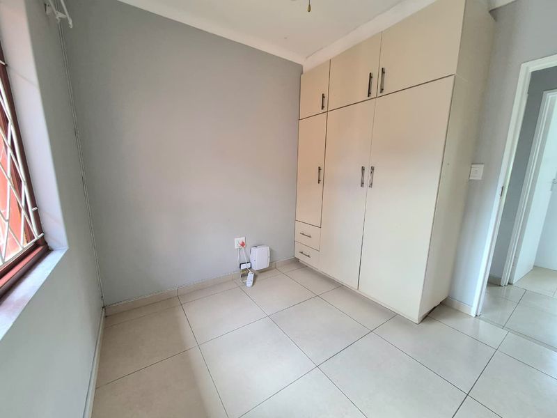 3 bedroom house - Photo 8