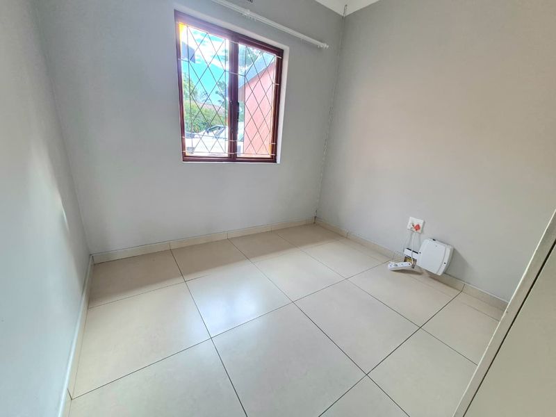 3 bedroom house - Photo 9