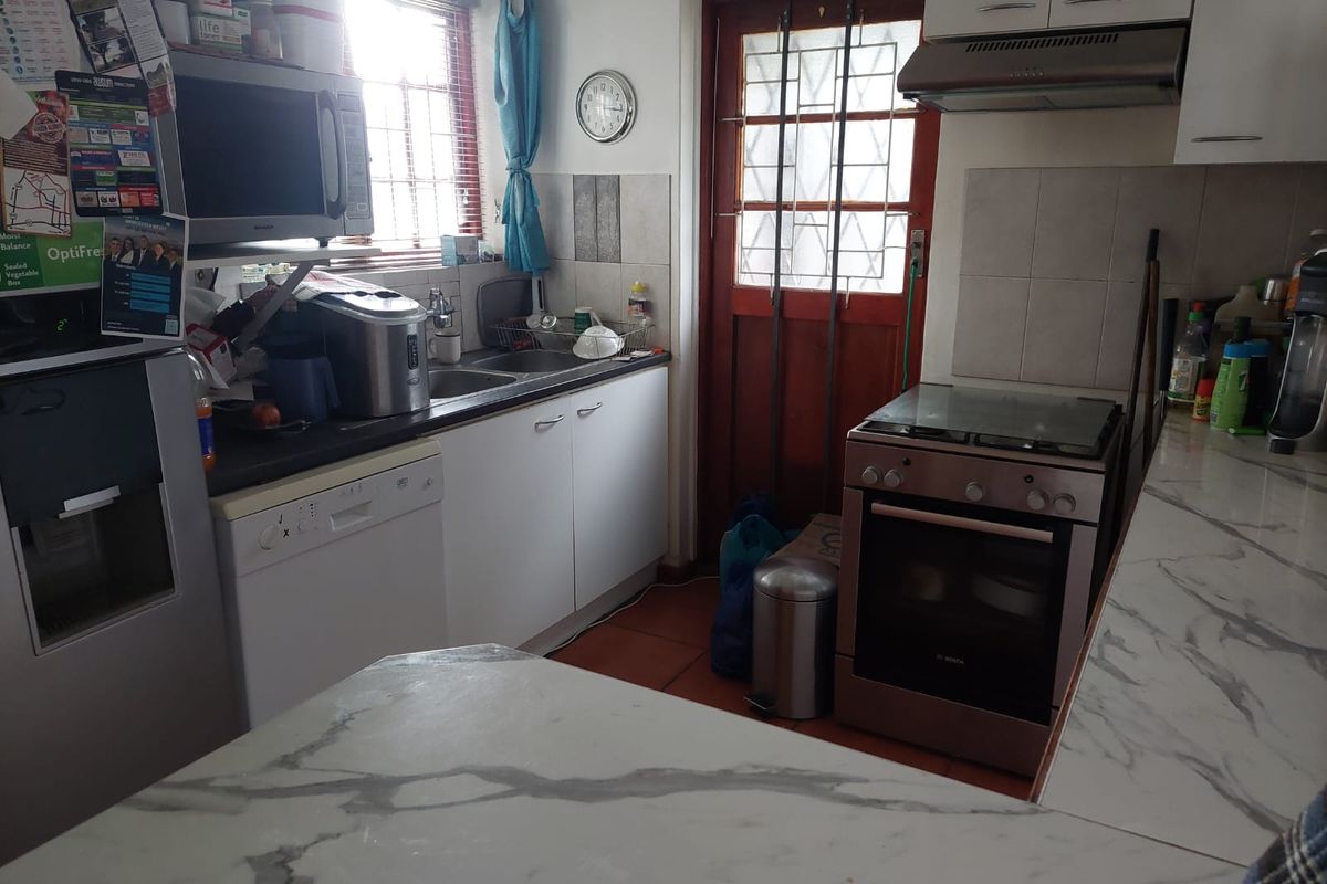 Perfect Starter Home in Worcester Wes – Discover 7 Vicky Street! - Photo 5