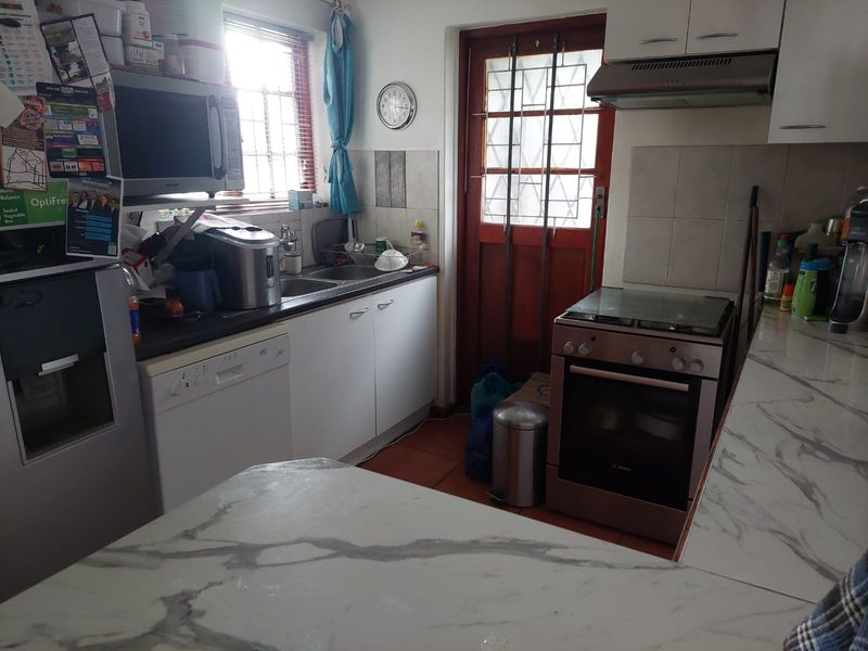 Perfect Starter Home in Worcester Wes – Discover 7 Vicky Street! - Photo 5