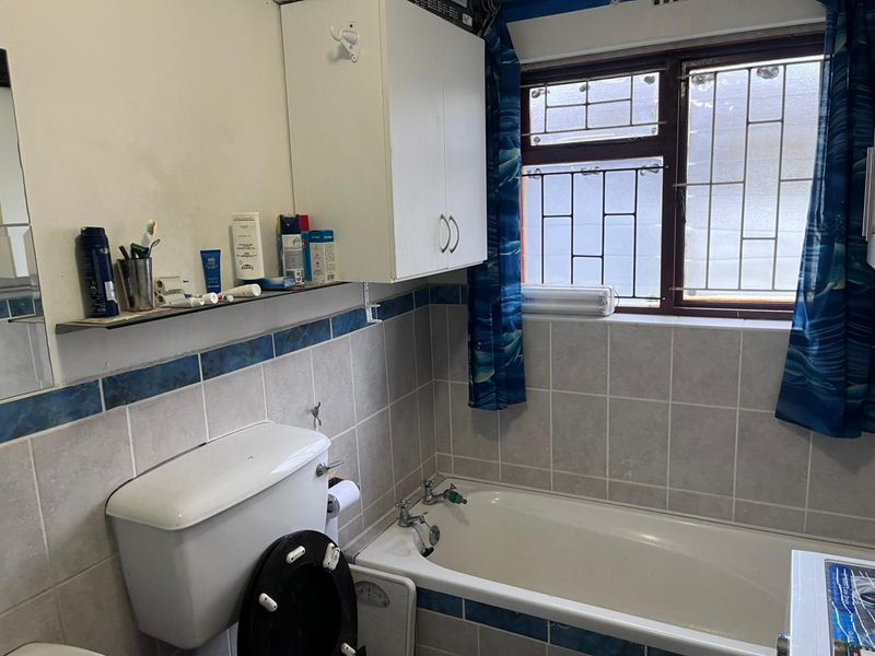 Perfect Starter Home in Worcester Wes – Discover 7 Vicky Street! - Photo 10