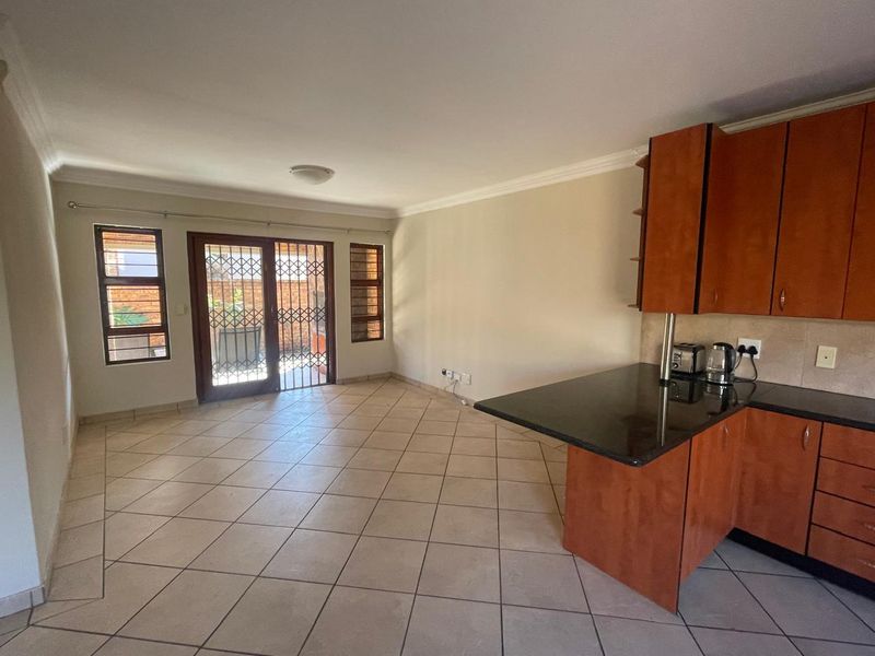 2 Bedroom Simplex To Let in Bartlett - Photo 8