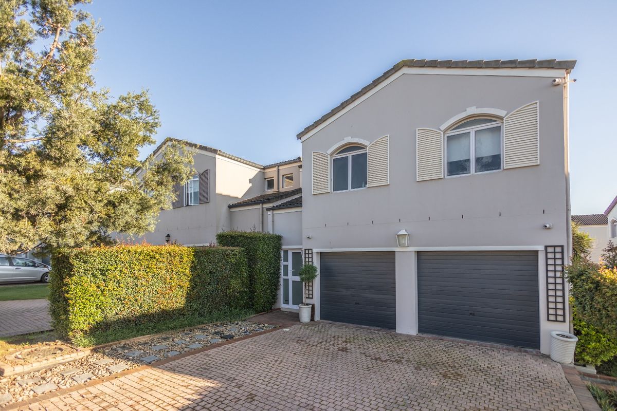 Welcome to a slice of paradise nestled in the heart of Avalon Estate! - Photo 2